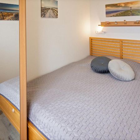 Friesenstuebchen Apartamento Dornumersiel Exterior foto